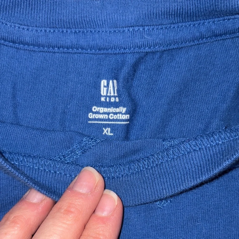 GAP Bundle - Three Long Sleeve Shirts - Navy, Beige, Blue | EUC | Sz XL